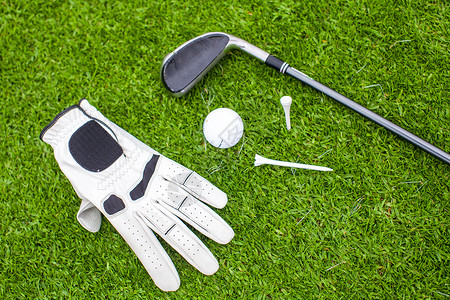 绿色草上的高尔夫高尔夫设备 闲暇 乐趣 高尔夫球场 课程图片