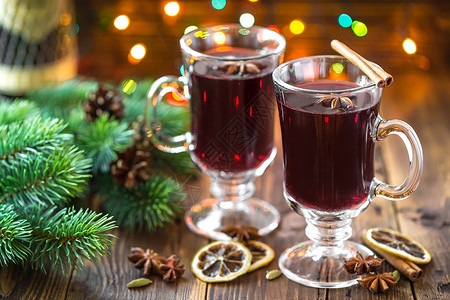 甜玉酒圣诞面包酒 喝 酒精 派对 食物 冬天 树 星星背景