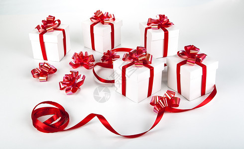 灰色上的白色礼品盒 圣诞节 赏金 嘉年华 拳击背景图片