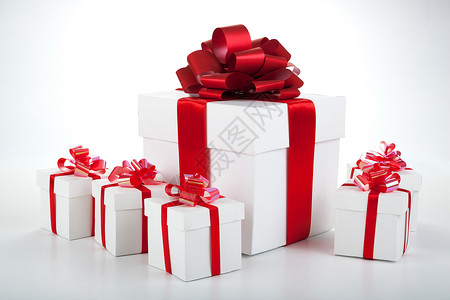 一个大的白色礼品盒和白色礼品盒 白色的 情人节 剪贴画背景图片