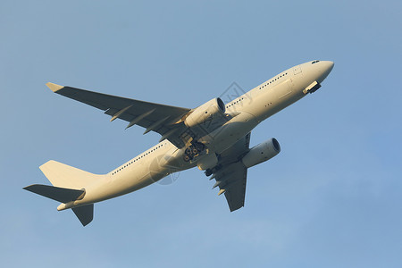 飞机攀爬 客机 飞行 国外 旅游 喷气式飞机 空气背景图片