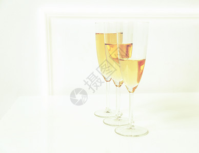 香槟杯 金的 传统 香槟酒 前夕 假期 咖啡店 泡沫 浪漫背景图片