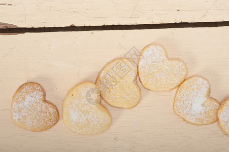 心形短面包的情人节饼干 黄油饼干 糕点 甜的 可口 糖图片