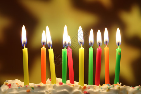 生日蜡烛 甜的 传统 生活 假期 火焰 快乐的 喜庆的 蛋糕背景图片