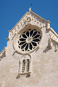 鲁沃杜普利亚大教堂 钟楼 雕像 意大利 鲁沃迪普利亚背景图片