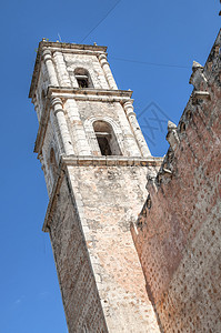 圣巴拉教堂低角度圣塞尔瓦西奥高清图片