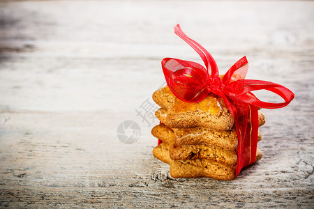圆形姜饼姜饼饼干 糕点 丝带 假期 圆形的 可口 糖 食物背景