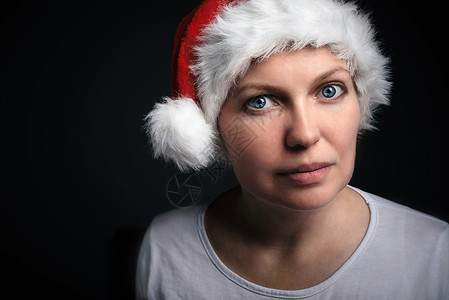圣诞节女性美容肖像 美丽的 友好的 冬天 热情 快乐的 女士背景图片