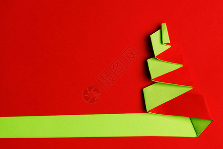 纸质圣诞树 折纸 快活的 明信片 装饰品 庆典 冬天 问候语背景图片