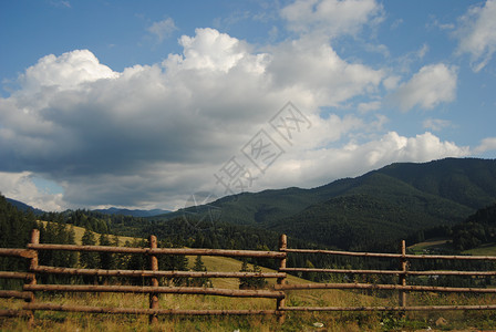 Bucovina山脉地貌图片