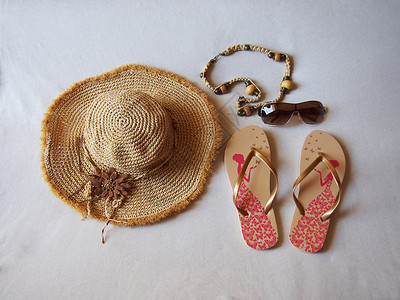 沙滩帽凉鞋网站向日葵的好情节 蓝色的 晴天 脚图片