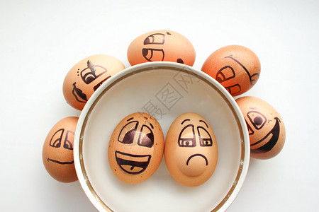 鸡蛋面容油彩 相片 情绪 水 艺术 快乐的 幸福 复活节背景图片