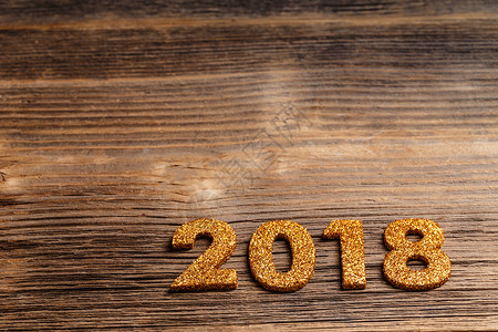 2018新年快乐 问候语 艺术 数字 木制的 金子背景图片