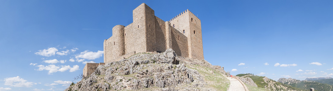 塞古拉·德拉谢拉城堡 西班牙Jaen 水高清图片