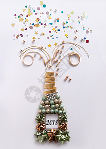 香槟酒瓶 圣诞节 瓶子 平铺 丝绸 起泡的 开口 派对背景图片