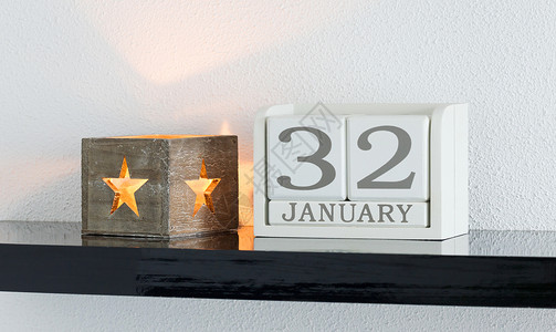 白色块日历当前日期 32 和 1 月 - Extra d 派对 蜡烛背景图片
