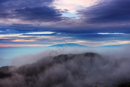 哈雷阿卡拉陨石坑哈莱亚卡拉 可爱岛 国家公园 顶峰 橙子 风景 寒冷的 山 岩石背景