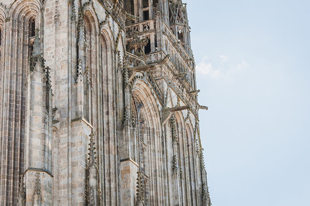 昆佩尔圣康伦丁大教堂 坎佩尔 塔 法国 欧洲背景图片