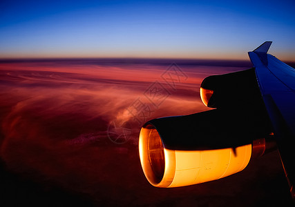 飞机门洞的日落景象 翅膀 地平线 自然 旅行 喷射图片