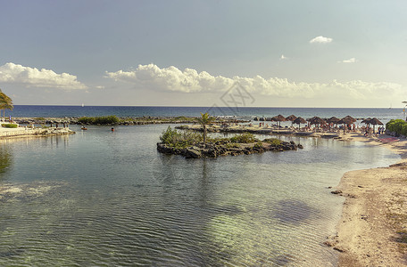 阿文图拉港海滩全景图片