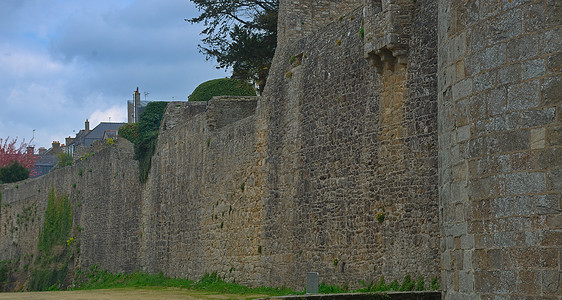 观察法国迪南堡垒的巨石墙壁 观光旅游 文化 建筑 城堡背景图片