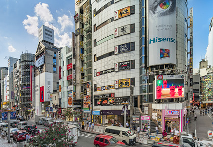 关东襟Shibuya车站前的涉谷交叉交界处 广告招牌背景