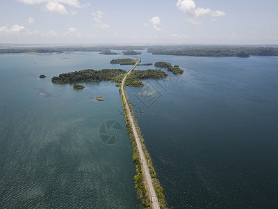 巴拿马运河在大西洋沿岸的空中巡视背景