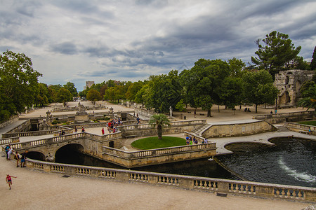 非必要不外出法国尼米斯不喷泉园 旅行 城市 错综复杂 砖 欧洲背景