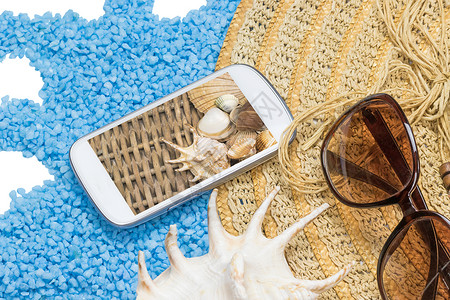 旅游概念拼贴 海浪 篮子 美丽的 草帽 白色的 夏天背景图片