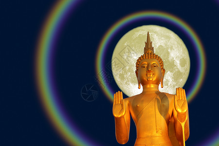 散血丹阿散哈布克上的佛陀平静海洋和满月光环背景