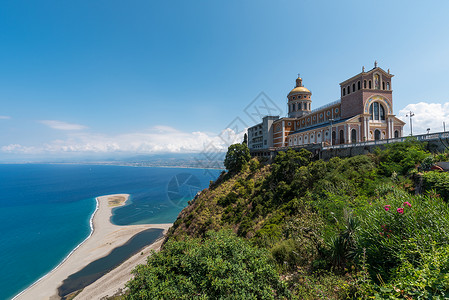 西西里岛廷达利的圣所和海滩高清图片