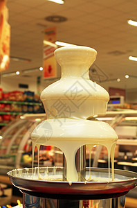 超市火锅节白巧克力不老泉 小吃 宏观 食品饮料行业 巧克力喷泉 美食家 派对背景