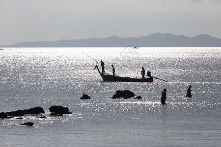 2015至2015年16月12日与渔民一起向外看海 泰国背景图片