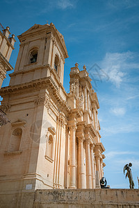 团十八大意大利西西里岛 诺托老城和意大利西西里岛诺托大教堂的景色 纪念碑 欧洲背景