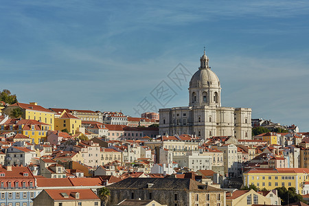 葡萄牙里斯本的Alfama全国全神社和城市线 历史性图片