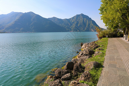 伊兹迈洛夫意大利洛夫勒镇伊索湖的景象背景