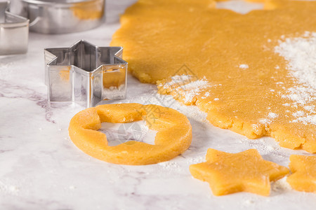 圣诞节饼干的原始面粉 空的 烹饪 开胃 面包店背景图片