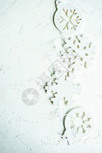 圣诞卡概念 框架 雪花 树 陶瓷制品 圣诞节 白底白字背景图片