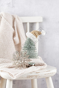 圣诞装饰 木林会长 新年 圣诞老人 红色的 棉花糖 帽子 冬天背景图片