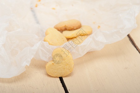 心形短面包的情人节饼干 糖 天 曲奇饼 甜点 浪漫背景图片
