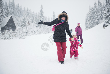 冬冬之乐 母亲 喜悦 爱 家庭 幸福 健康 孩子们 脸背景图片