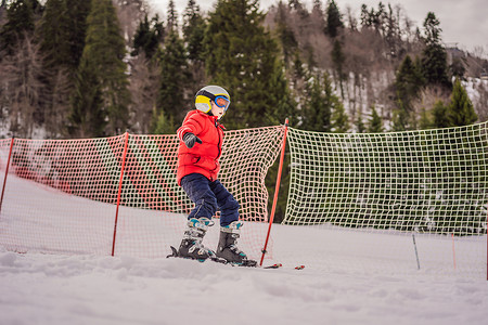 滑雪素材网享受娱乐高清图片