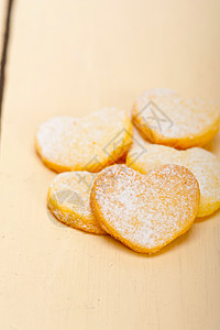 心形短面包的情人节饼干 二月 天 食物 糕点 百事吉背景图片