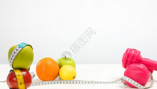苹果减肥创意减肥场景设计图片