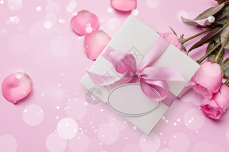 一朵白花礼物礼盒设计图片