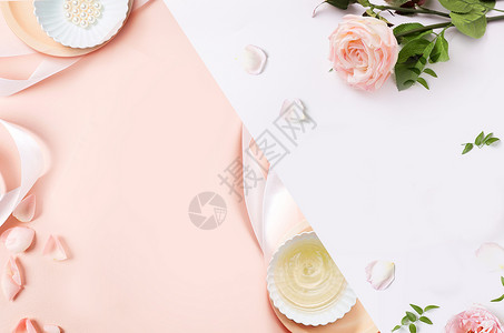 玫瑰花瓣蛋糕拼色清新场景桌面设计图片