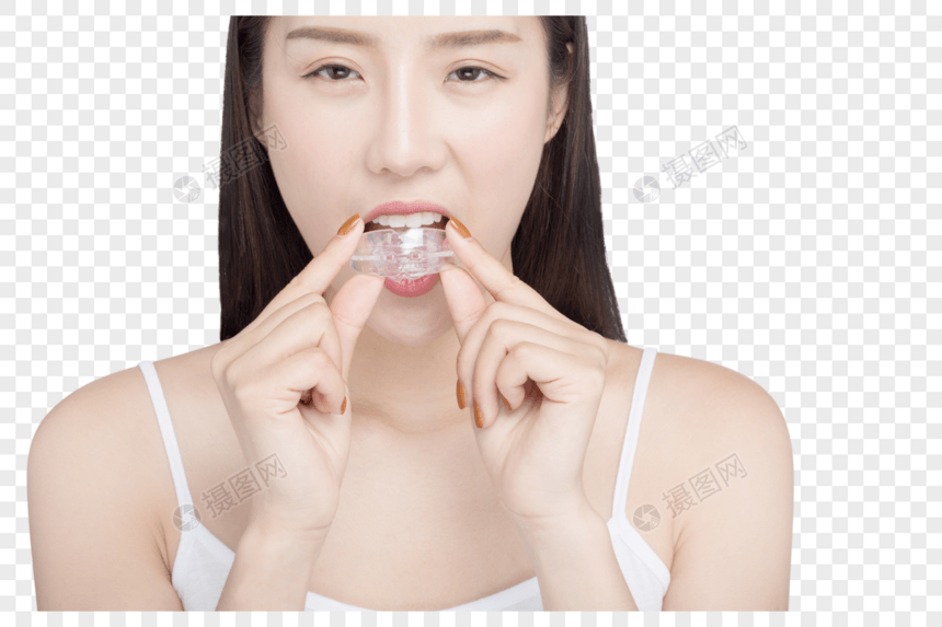 女性牙齿护理牙套图片