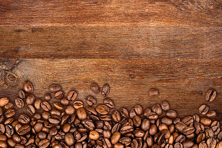 桌上咖啡咖啡豆设计图片
