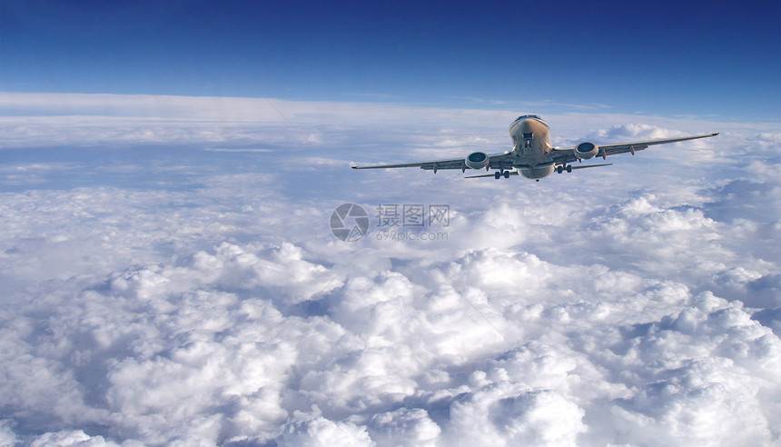 高空云端背景图片