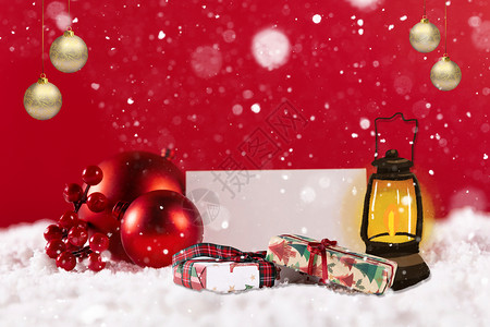 圣诞礼盒红色背景雪花高清图片